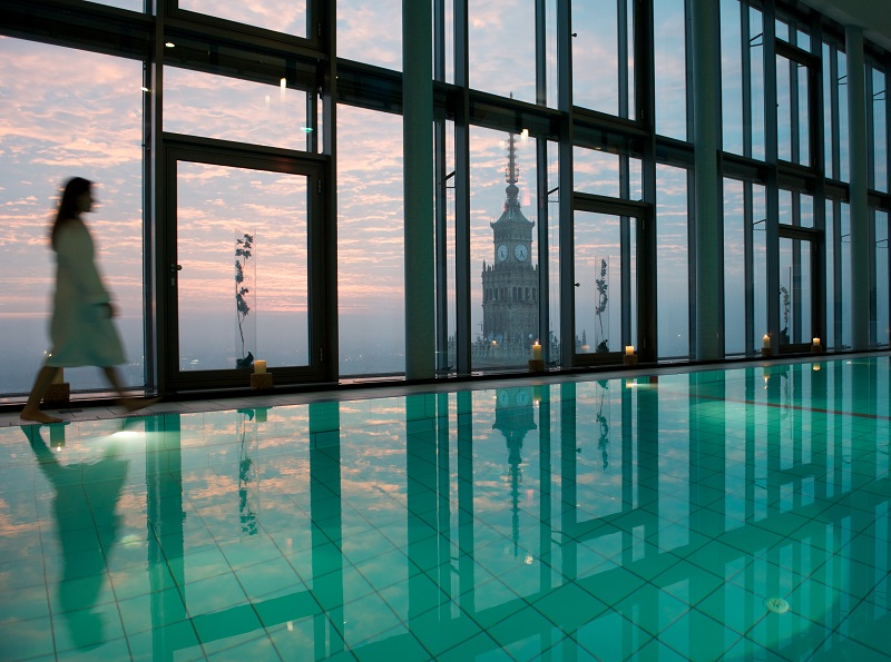 warschau_intercontinental_pool_panaroma