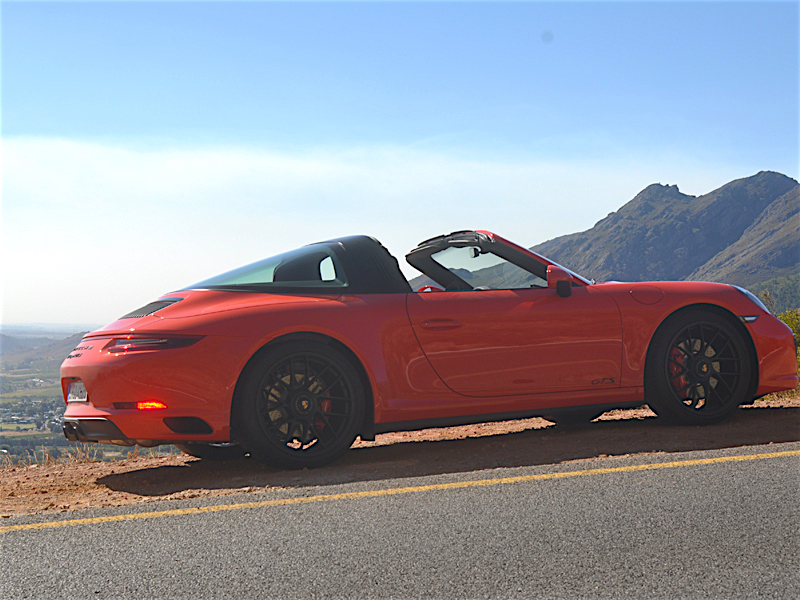 Porsche 911 GTS Fahrtest