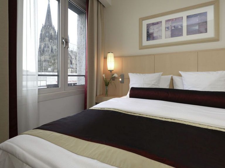 Die-besten-Business-Hotels-in-Koeln-Hotel Mondial am Dom Cologne ...