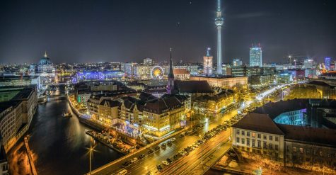 frequent traveller tv Berlin bei Nacht