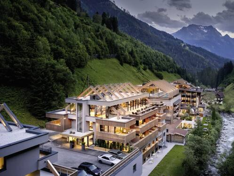 Zillergrund Rock Luxury Mountain Resort